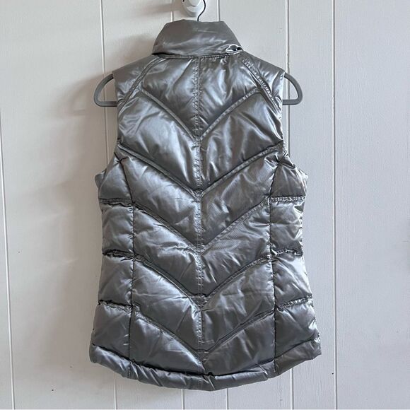 ATHLETA Responsible Down Arch Goose Down Puffer Vest Metallic Silver - Picture 11 of 12
